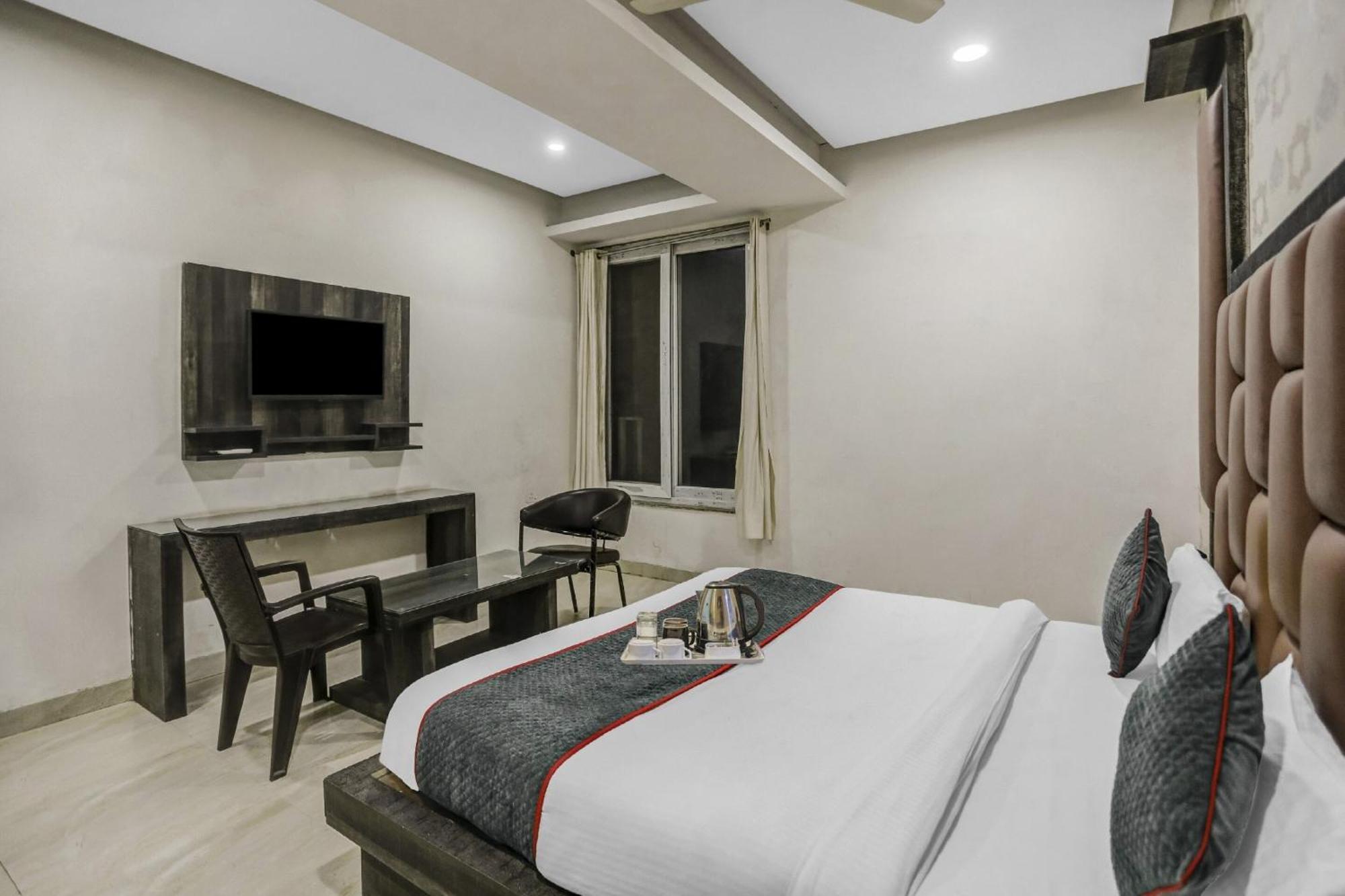 Townhouse 22956 Hotel Grand Residency Delhi  Eksteriør bilde