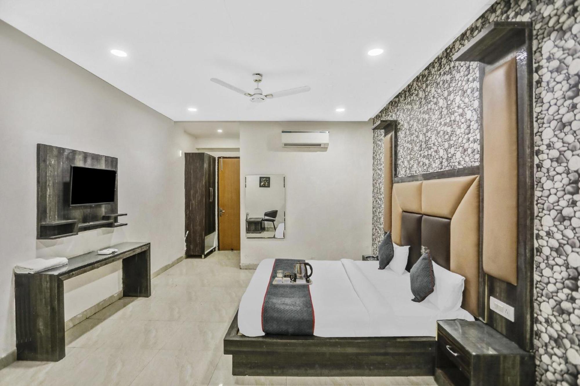 Townhouse 22956 Hotel Grand Residency Delhi  Eksteriør bilde