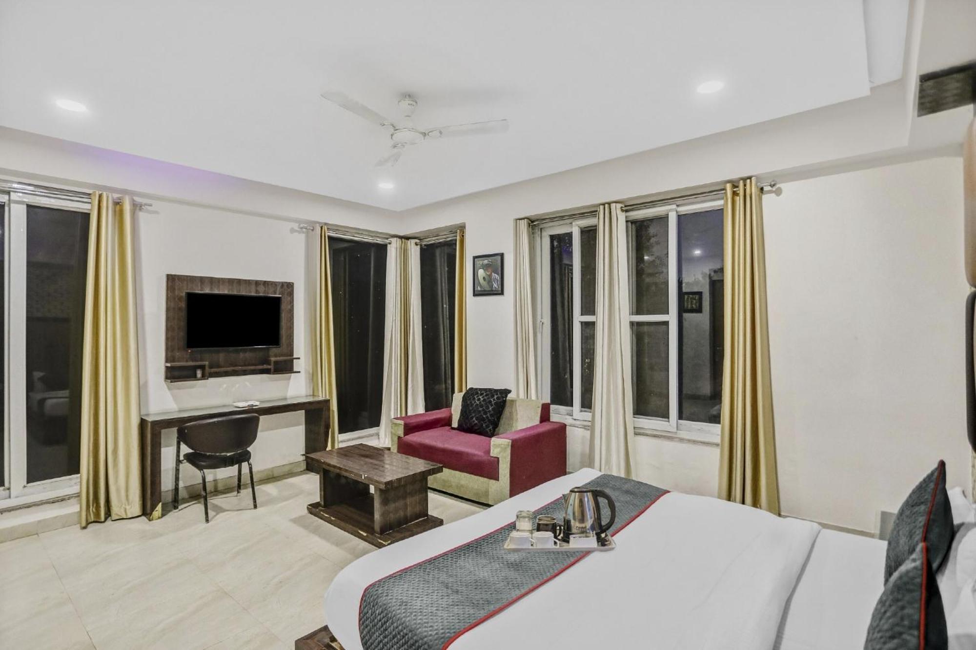 Townhouse 22956 Hotel Grand Residency Delhi  Eksteriør bilde